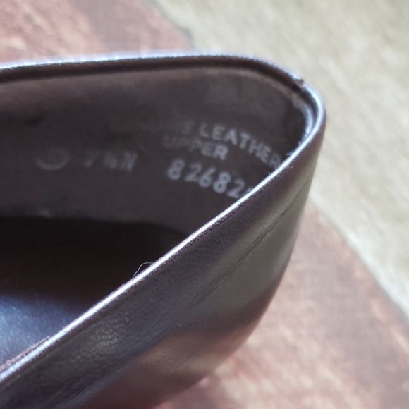 Joyce Brown Leather Heels - Picture 7 of 7